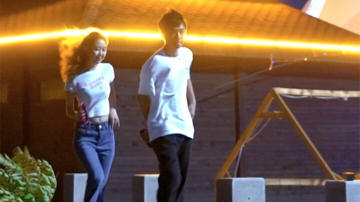 Mereka tidak peduli tentang apa pun, jadi mereka selalu bebas 【Kiss Goodbye Walking Dance】