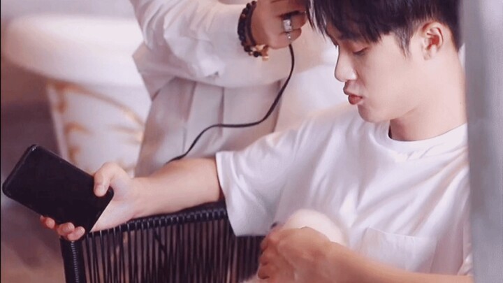 [Tan Jianci] Check out the moments when Tan Duoduo spends time with small animals