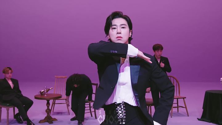 210123 Video tari cover U-KNOW Jung Yunho [my strange addiction + Vices] telah dirilis.