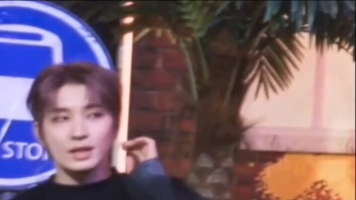 Quá chi tiết, anh ấy thực sự sinh con sao? Bố ơi, nhẫn của bố sao rồi? ! ! Và trên sân khấu...