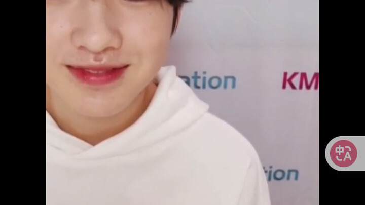 NCT’s Explosive Autograph Session Leaves Fans Speechless