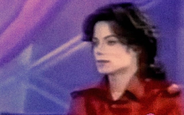 Kompilasi Michael Jackson,  dalam sekejap membuat orang jatuh hati