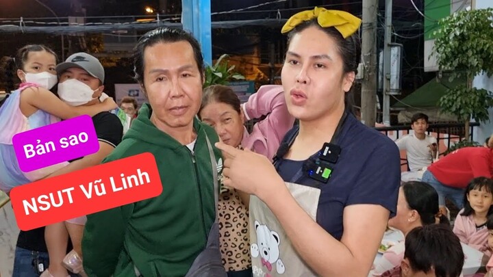 Bản sao NSUT Vũ Linh ghé thăm DIVA Cát Thy bánh tráng trộn - Ẩm thực Cha Rồng