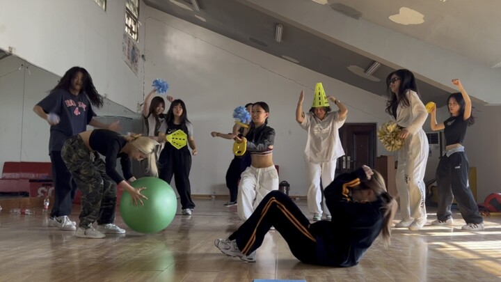 Khi tôi đến câu lạc bộ hip-hop để đánh giá những vũ công giỏi nhất...