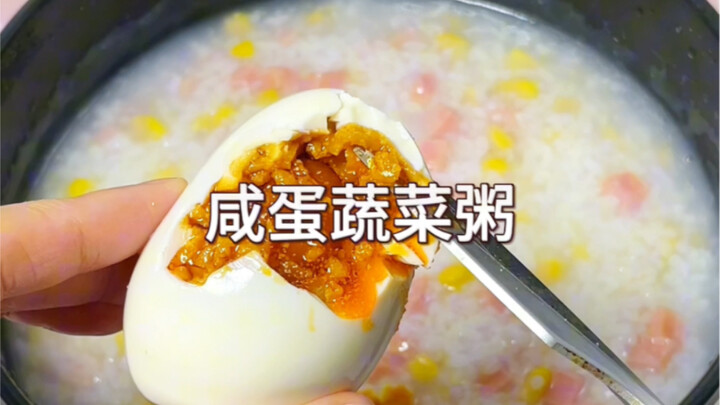 Dân công sở sau giờ làm sao để nhanh chóng có cơm ăn⁉ Cháo rau củ trứng muối 🔥