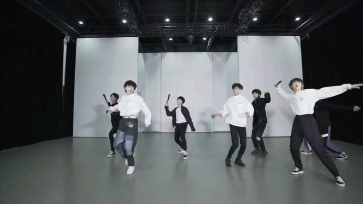 Huo Yuanjia Practice Room Dance
