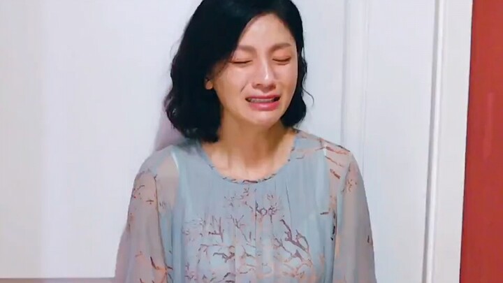 Rể rể bị mắng chửi trên bàn ăn, cuối cùng không thể nhịn nổi nữa nên bùng nổ.