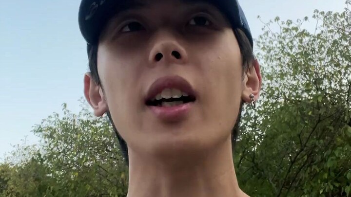 Chúng tôi chạy 800 mét cũng đâu có nhanh đến thế!