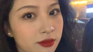 เด็กผู้หญิงทั้งหลายฟังนะ ฉันจะออกไปข้างนอกแล้วนะ