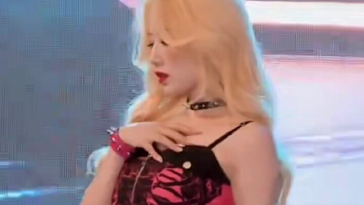 When the faces of the current girl groups lose their filters, I finally understand why they are the 