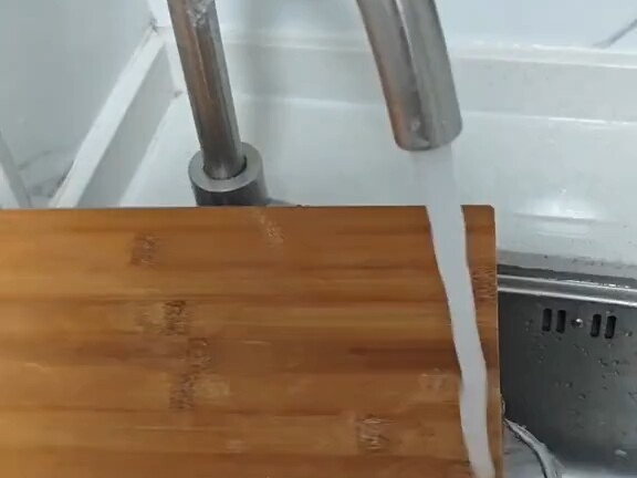 Không nói gì cả, mà cũng đã nói hết rồi