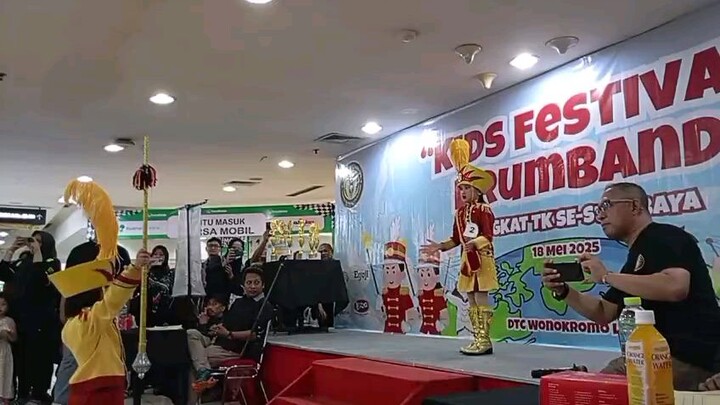 KIDS FESTIVAL DRUMBAND SURABAYA