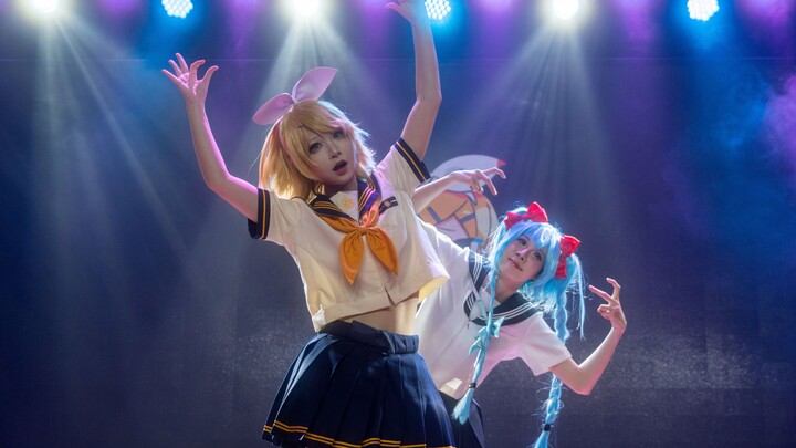 miku和rin不语，只是一味地跳起了《呐呐呐》