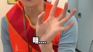 9 chị em của Wang
