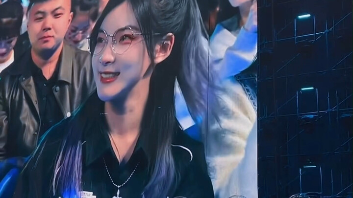 تم تصوير حفل شيه تشيتشيان الغنائي! شكراً لك يا مخرج البث!!!