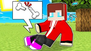 JJ BROKE His LEG in Minecraft Challenge Funny Pranks - Maizen