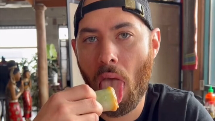 ألستِ قلقة من أن يواعد نساءً أخريات؟