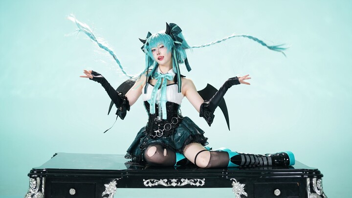 Lubang Kelinci Setan Kecil Hatsune Miku! Versi Vertikal