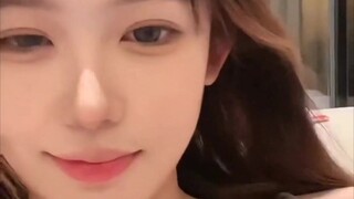 น้องสาวหน้าอกใหญ่เซ็กซี่