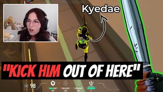 Kyedae got Jumpscared by Subroza's 999IQ FLYING KNIFE