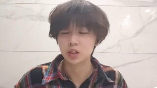 เกี่ยวกับเหตุการณ์ที่เข็มขัด Ji Fox เต็มไปด้วยแมลงสาบ! เวอร์ชันเต็ม! อาจมีแมลงสาบมากกว่า 30 ตัวใน Ji