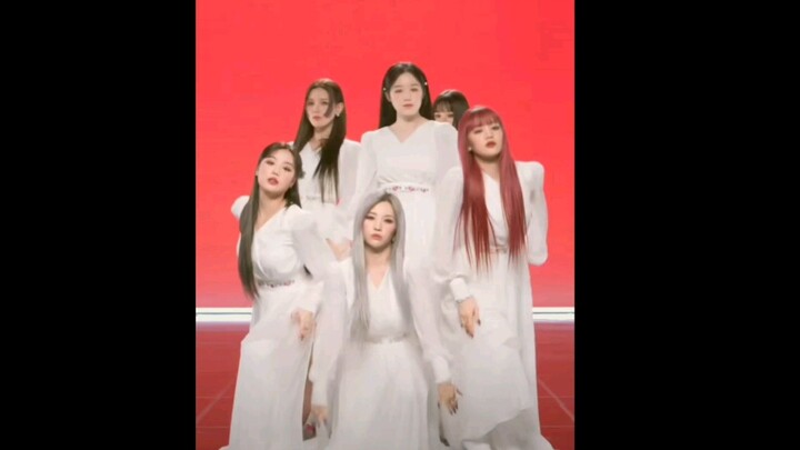 (وجهة نظر شخصية) ترتيب جمال فتيات الجيل الخامس من الفرق الغنائية برأيي وأمي