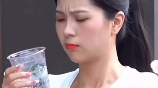 الفتاة الأولى لطيفة جدًا