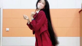 长发及腰的初中生