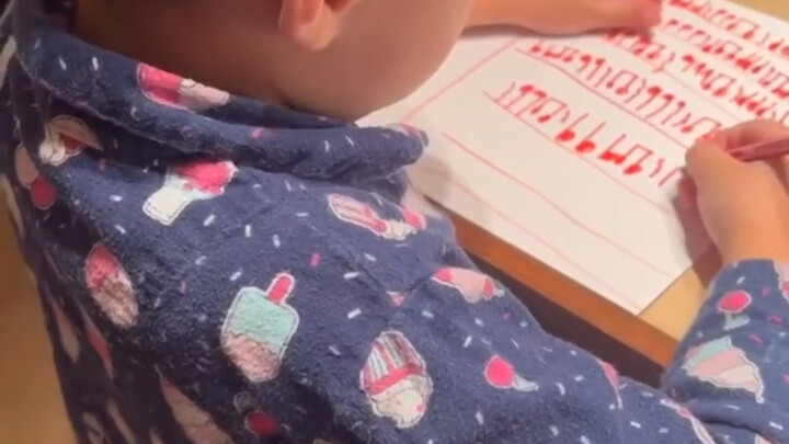 Châu Kiệt Luân chia sẻ video con trai Romeo sáng tác nhạc! Châu Kiệt Luân: Nói thật, tôi thực sự giậ