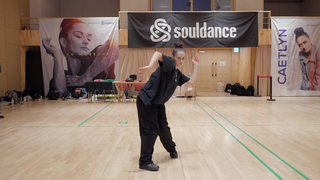 【SoulDance】水系女神Caetlyn的大师课！超丝滑的urban编舞，告诉你什么叫流畅的控制！