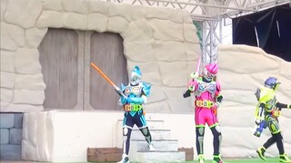 Kamen Riders ไม่จำเป็นต้องแสดงกิริยามารยาทมากมายขนาดนี้เมื่อคุณเจอใครสักคน