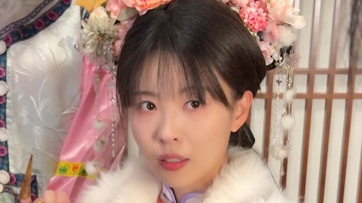 อาจารย์เยว่ คุณช่วยเล่าเรื่องเกี่ยวกับเหลาเจินและชะมดให้ฟังอีกครั้งได้ไหม~