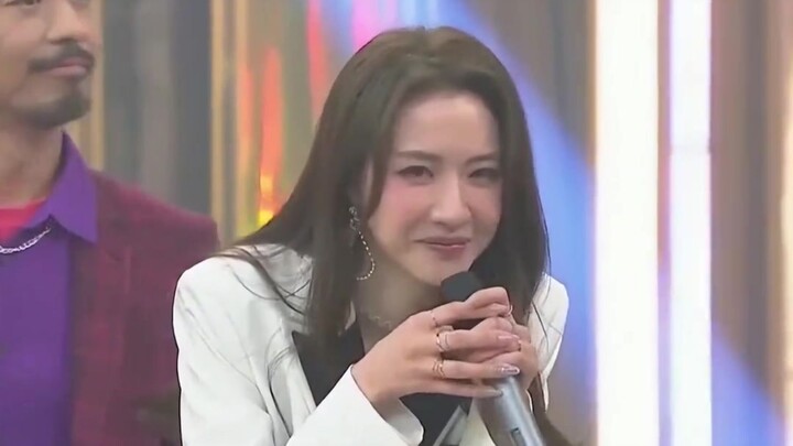 “ tvb جريئة فعلاً! ألا يشعر القادة الحاضرون بالحرج؟”