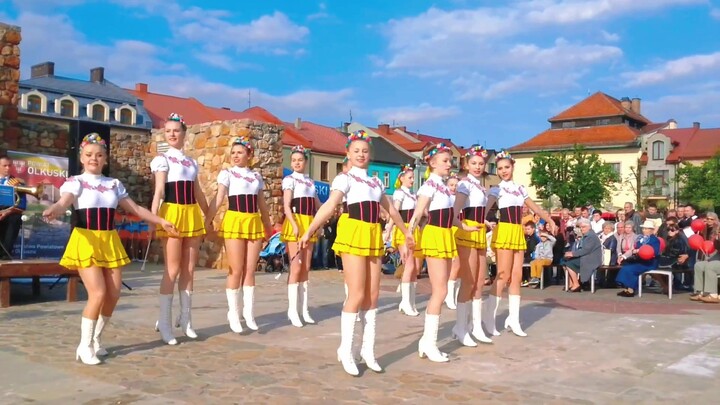 สาวน้อยชาวโปแลนด์เมื่อสิบปีก่อน ถึงทุกวันนี้ก็ยังเก่งอยู่ดี