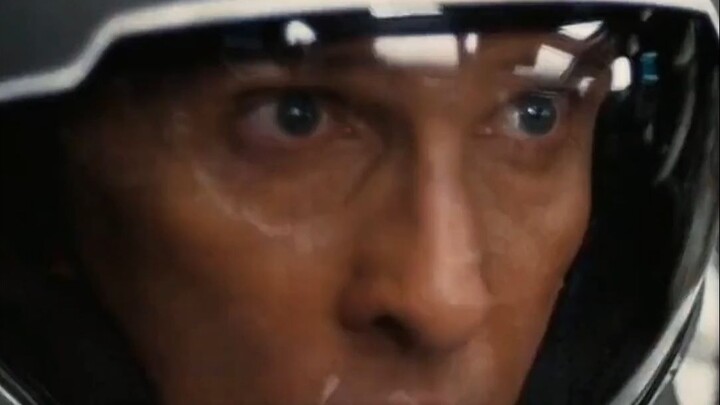 “Đó không phải là núi, mà là cơn sóng khổng lồ!”