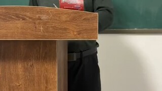 Đáng lẽ biết cũng bị hỏi thành không biết luôn