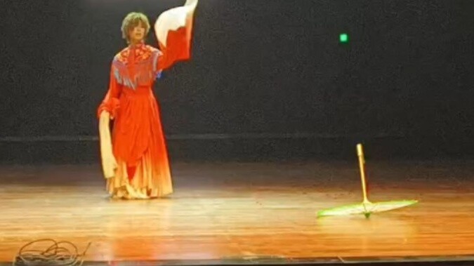 This wonderful show has ended, how many people heard the end of the song?