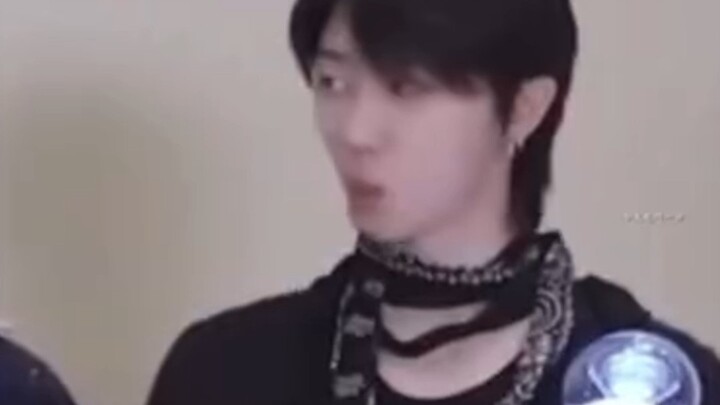 หมิงหาว: ถ้าเรียนไม่รู้เรื่องก็ช่วยไม่ได้แล้ว ส่วนถ้าเรียนรู้ได้ก็เพราะฉันสอนดีเองทั้งนั้น