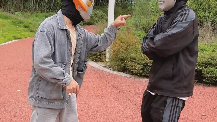 伤心的赛罗哥哥