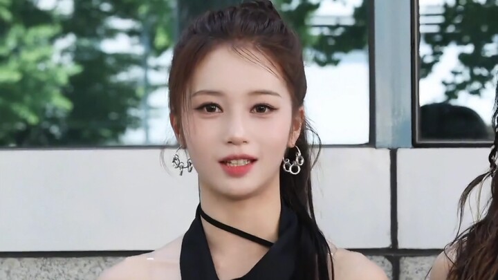 R.E.D 胡静怡韩国最后一场打歌前的一些感想，可爱真诚的兔老大