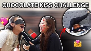 (ENG SUBBED) CHOCOLATE KISS CHALLENGE!!