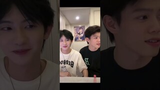 What if a cute mosquito kisses you? | Chen Lv & Liu Cong #bl #jenvlog #bltiktok #chenlv - BL Kiss