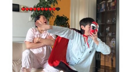 แสดงการแสดงเปลี่ยนหน้าให้แม่ดู!