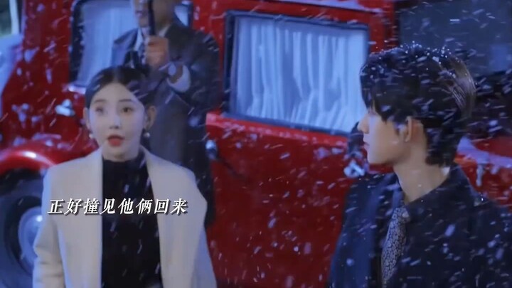 Những rung động dành cho cô, người ngoài chẳng hề hay biết, chỉ mình anh là thấu, chìm đắm trong tỉn
