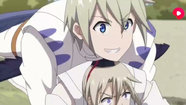 When the little Tengu met the big Tengu, he instantly thought the little Tengu was very cute