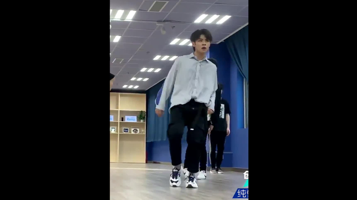 【王晨艺】翻跳《Cherry Bomb》樱桃炸弹