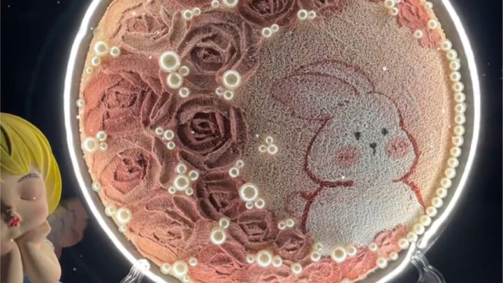 Only my bestie would get it—she hand-drew this rose-and-rabbit night light just for me. So romantic!