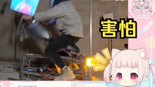 日本萝莉看马鹿《摩托模拟器》愣住了