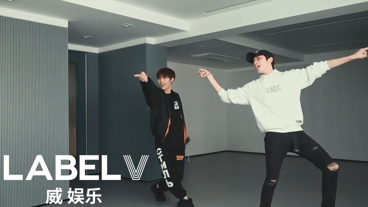 [WayV/WayV] [WayV V-log] Sudut ruang latihan