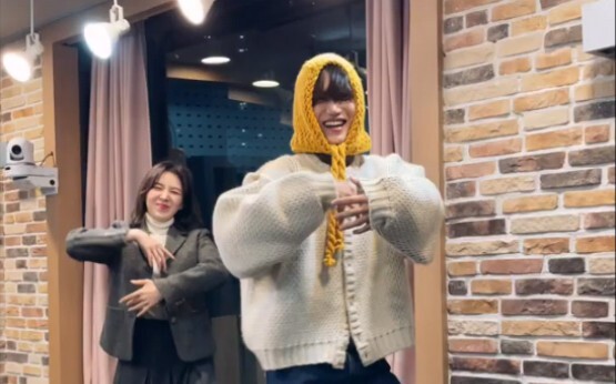 Kim Jong-in & Wendy’s New Song “Peaches” Challenge Video Released!